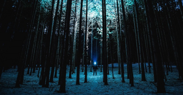 How To Use A Tactical Flashlight - The Proper Way!